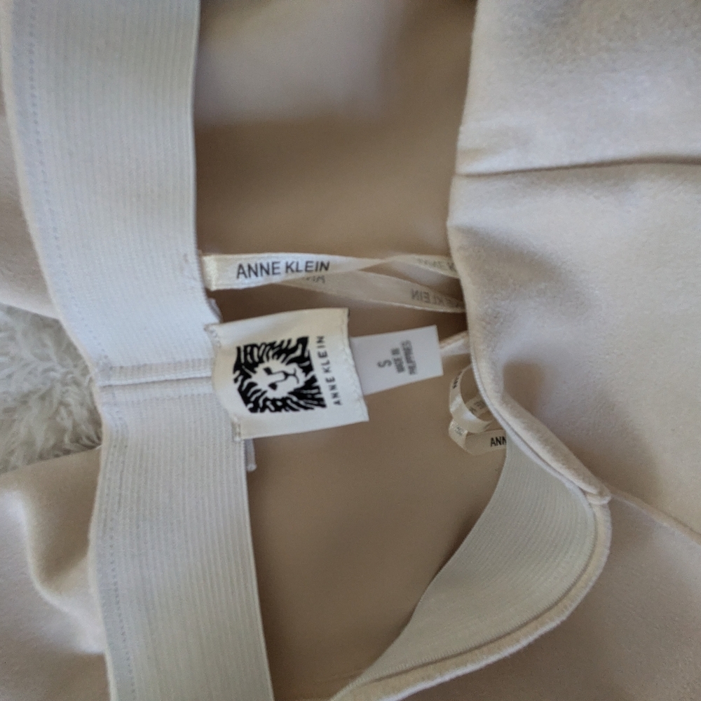 Anne Klein Faux Suede Pull On Pants Cream Small NWOT - Picture 5 of 6